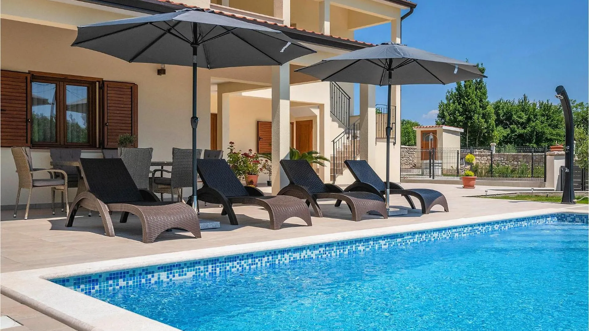 Vakantiehuis Amazing home in Labin with 2 Bedrooms, WiFi&Outdoor swimming pool Kroatië