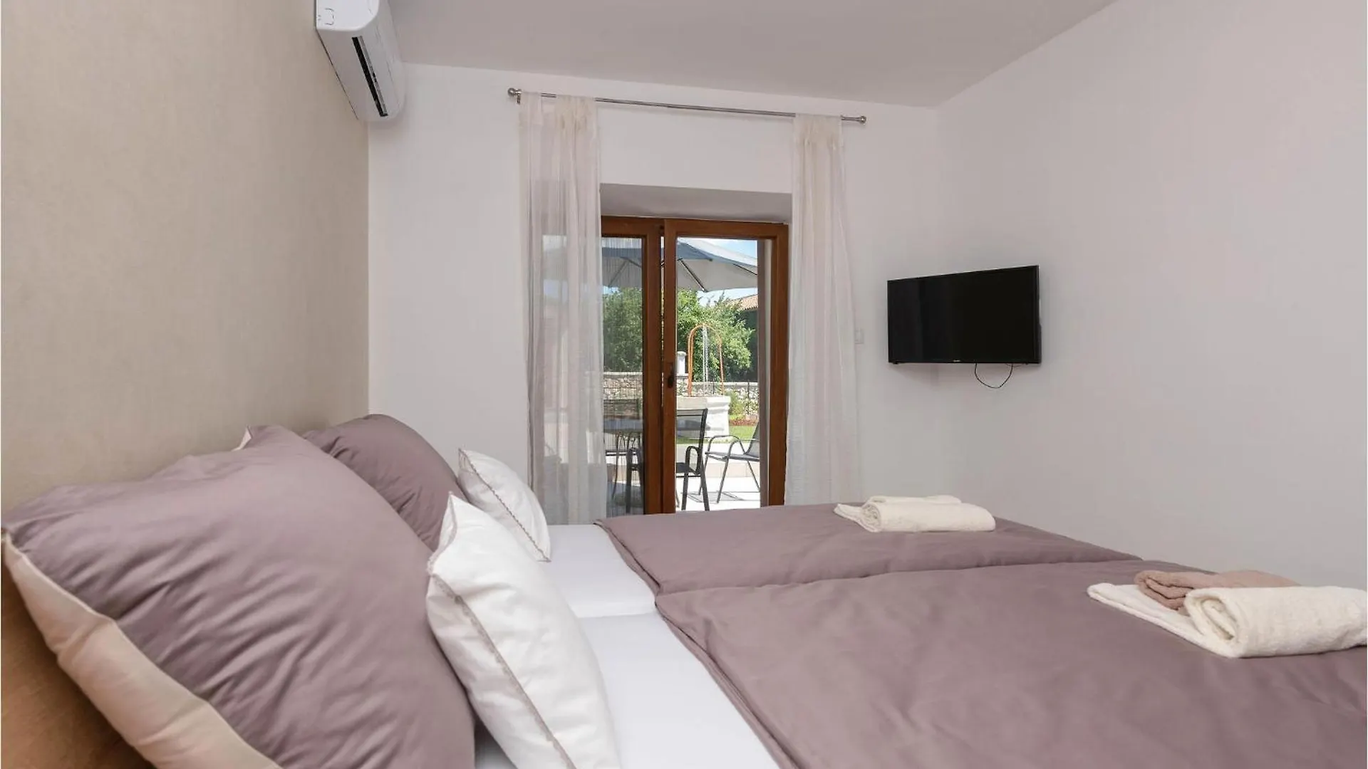 Amazing home in Labin with 2 Bedrooms, WiFi&Outdoor swimming pool 0*, Labin (Istria) Kroatië