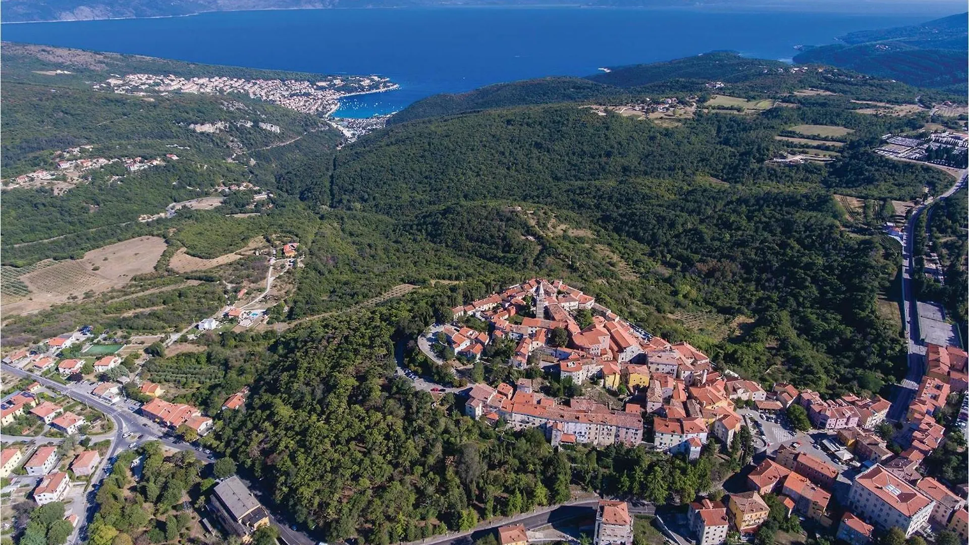 Amazing home in Labin with 2 Bedrooms, WiFi&Outdoor swimming pool Vakantiehuis Labin (Istria)
